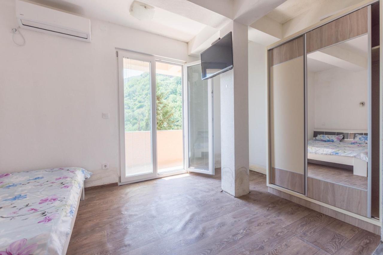 Apartments Elena Μπούντβα Εξωτερικό φωτογραφία